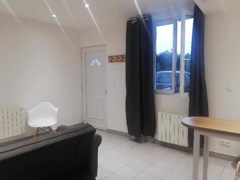 Joli Studio En Centre Ville Faremoutiers Extérieur photo